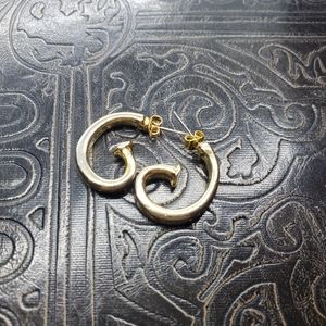 Vintage gold tone "nail" Earrings.